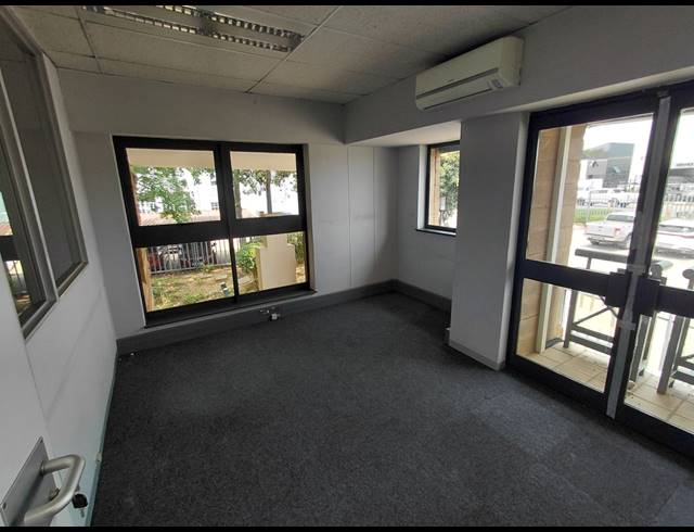 494M² OFFICE TO LET IN RANDJESPARK
